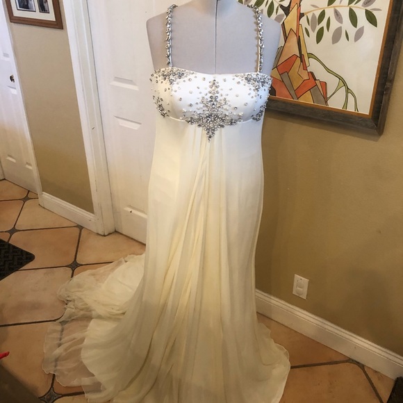 Justin Alexander wedding dress sz 14, like new (W8)